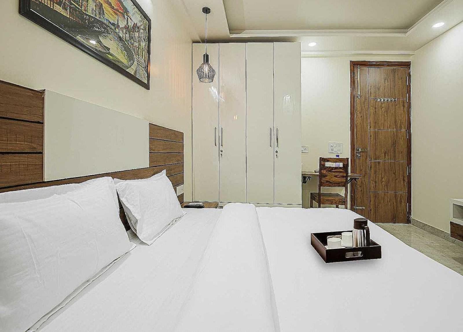 Hotel Maharaja Palace Gurgaon Bagian luar foto